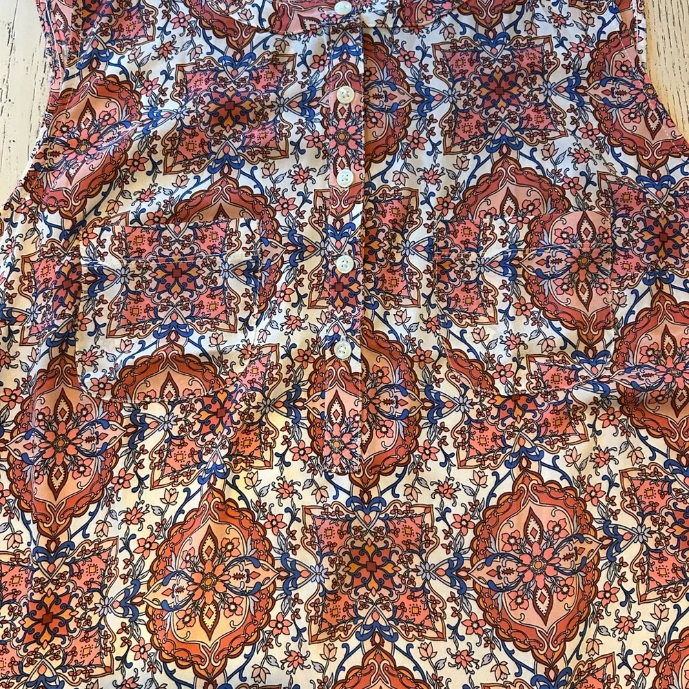 Colorful Patterned Sleeveless Top - Picture 5 of 5